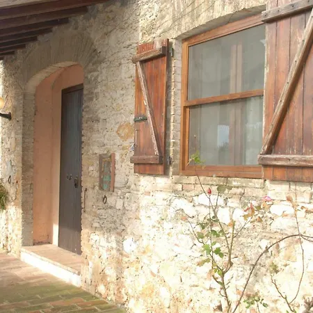 Silence And Relaxation For Families And Couples In The Countryside Of Umbria Apartment